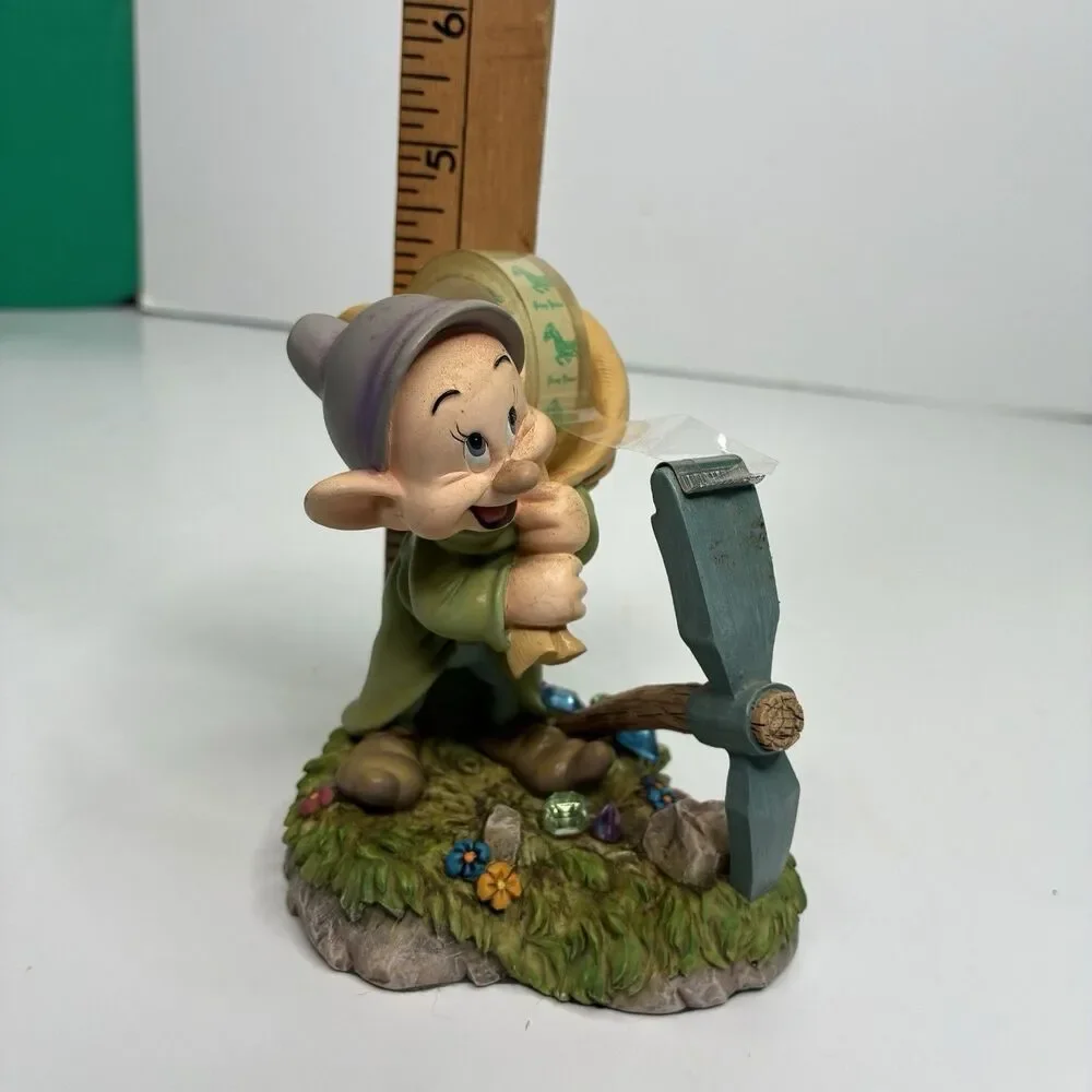 Disney Snow White & The Seven Dwarfs Part of  Desk Set Dopey Tape Dispenser 1999